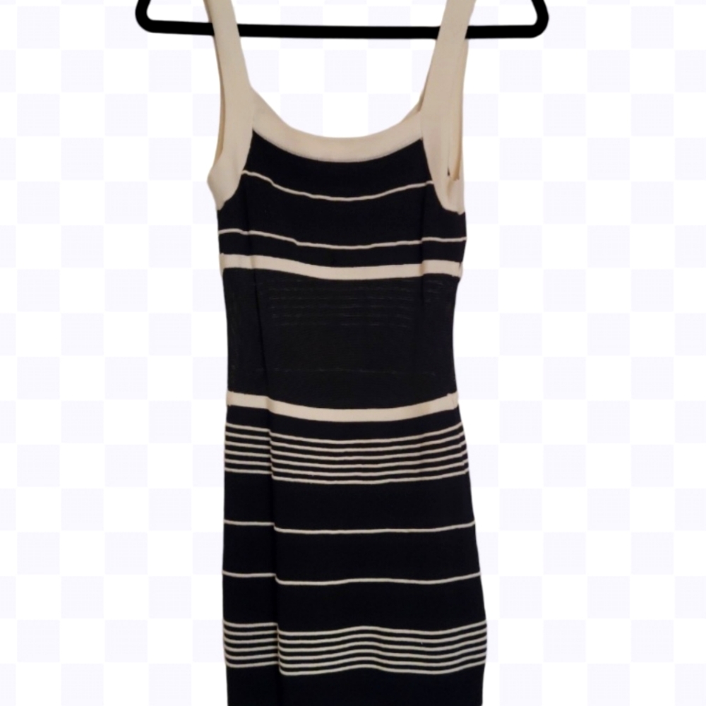 Petite maxi Black Dress